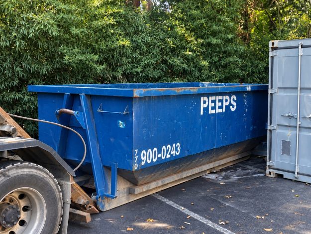 clarkston-ga-apartment-renovation-20-yard-dumpster-peeps-containers